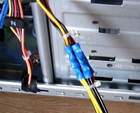 4P電源コネクタ